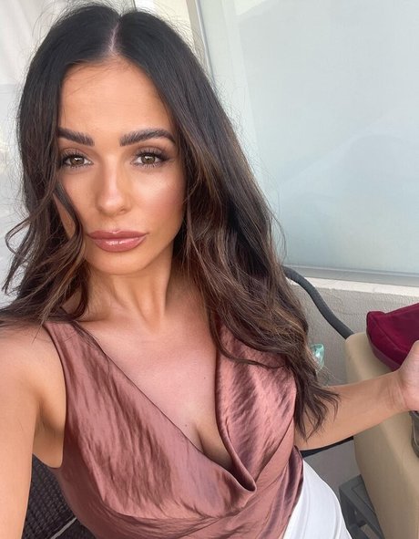 britische oma-onlyfans Pornos Momentaufnahme