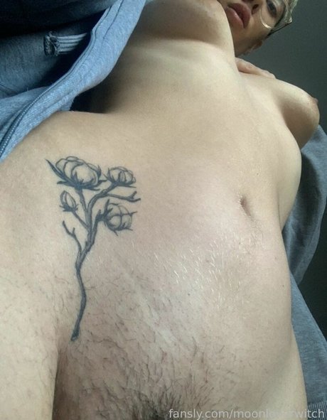 MoonloverWitch Nackt auf OnlyFans Leaks