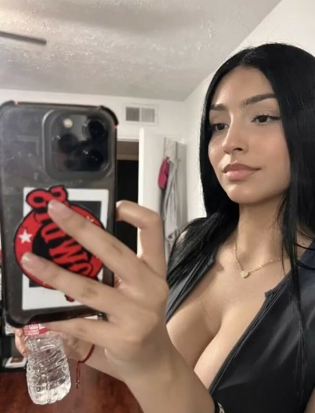 Alyssalyssa1933 OnlyFans geleakte Bilder