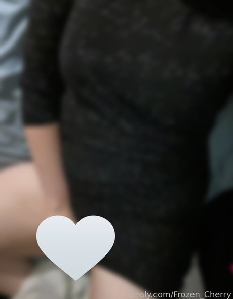 Frozen Cherry XXX OnlyFans