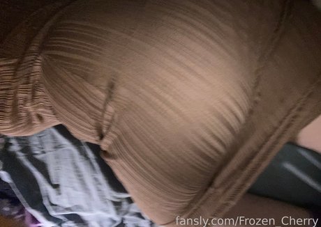 Frozen Cherry Profilbild