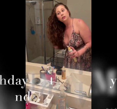 Felonious Jane OnlyFans Brüste Bild