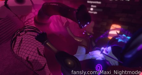 Maxi Nightmode Nacktbilder OnlyFans geleakt