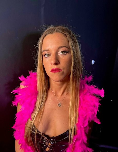 anna hotbabee OnlyFans Leak