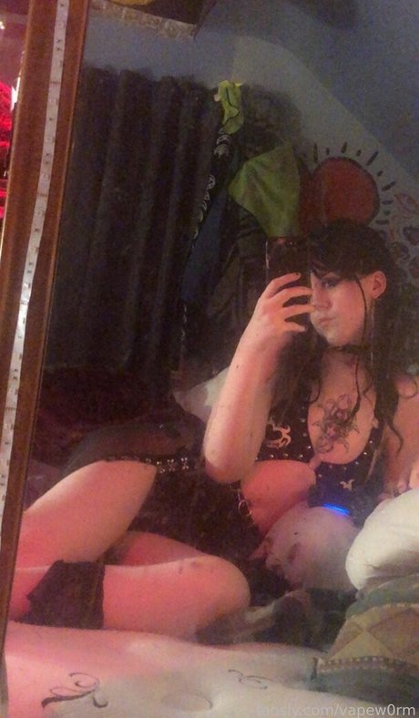 vapew0rm Nacktbilder von OnlyFans