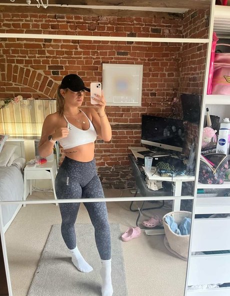 Hol Grace NurlyFans-Pornoleaks