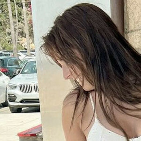 Belle Warren OnlyFans Pornografie