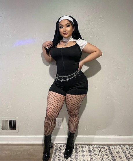 I byaj Nacktbilder von OnlyFans geleakt