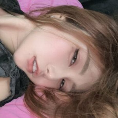 Sasako OnlyFans geleakte Pornografie