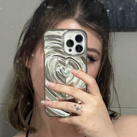 yourmuse Leaks von Nacktbildern auf OnlyFans