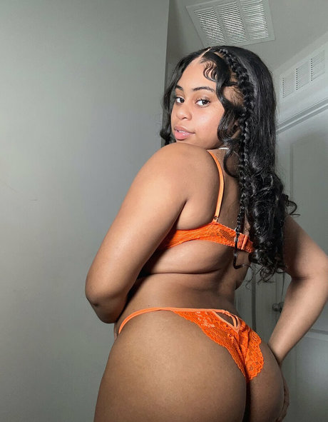 flowerbombbbb OnlyFans öffentliche Fotos OnlyFans