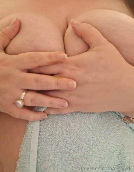 curvyd1 Leaks von Nacktbildern auf OnlyFans