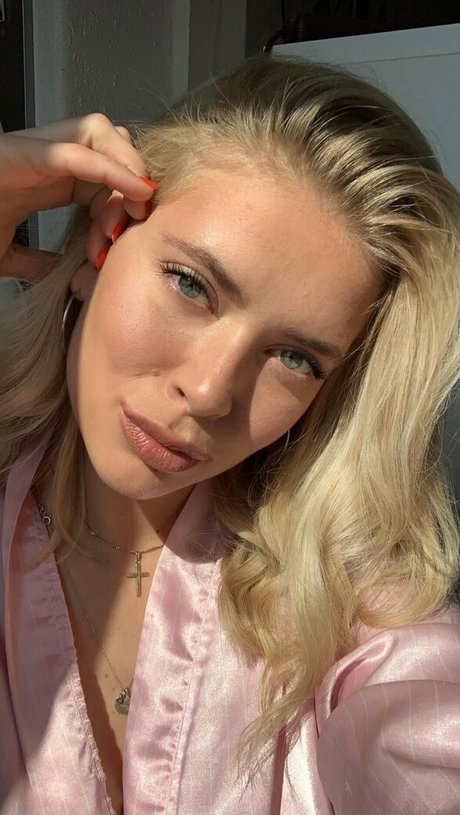 lovelylifeoflola OnlyFans