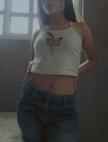 bexxirex OnlyFans Striptease