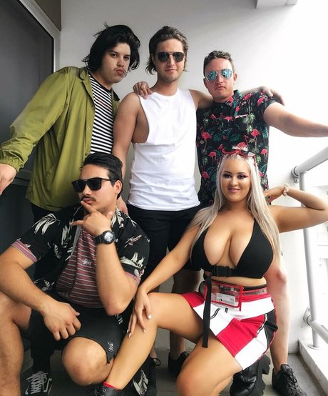 Aimee Young Leaks von Nacktbildern auf OnlyFans