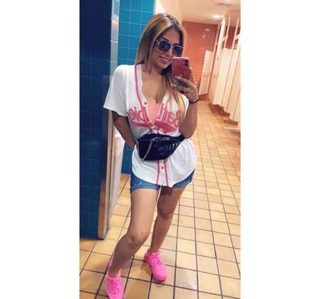 Sekzzibunnie OnlyFans NSFW