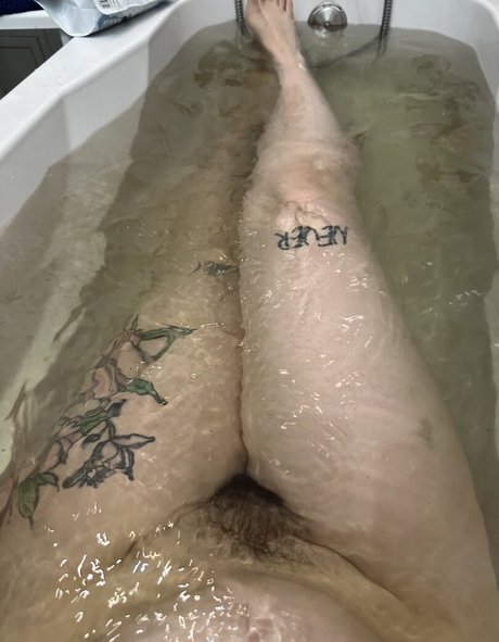 lilydavay OnlyFans Nacktbilder