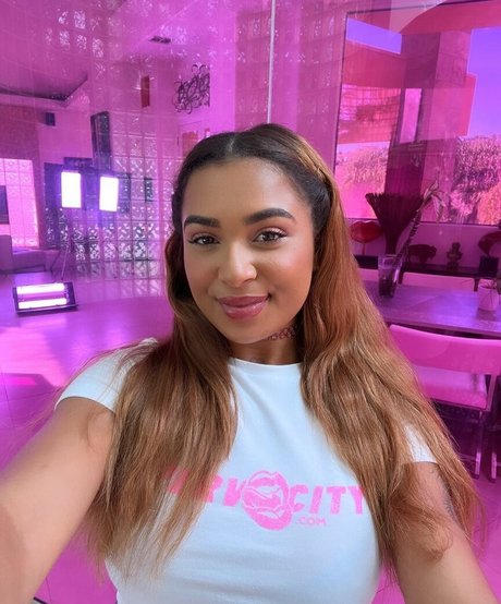 Babi Star OnlyFans Nacktbilder