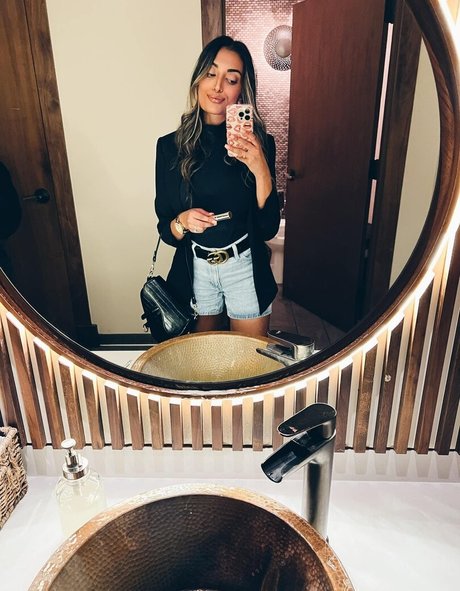 Zia Natasha Lehman OnlyFans-Bilder