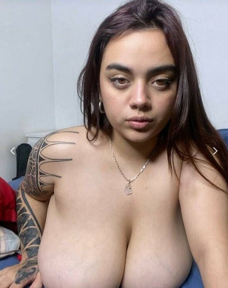 i m z a r a Porn OnlyFans Leak