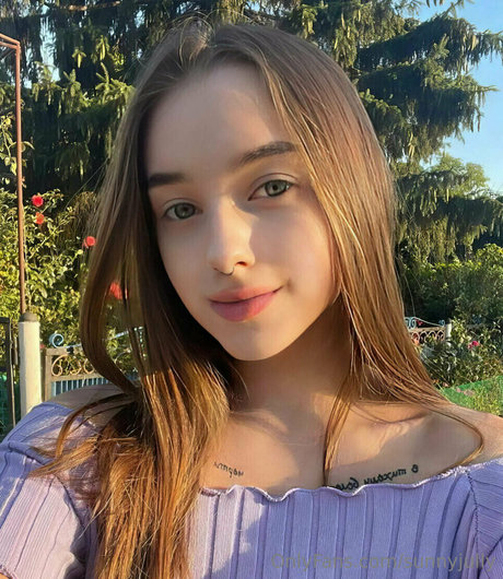 sunnyjully Leaks OnlyFans