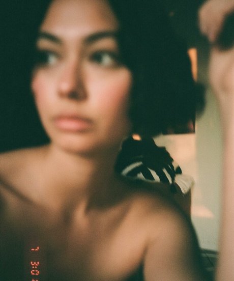 Bridget Gao Hollitt Sex auf OnlyFans