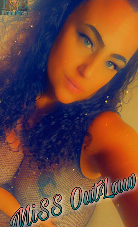 missoutlawakaladyk OnlyFans Gratis