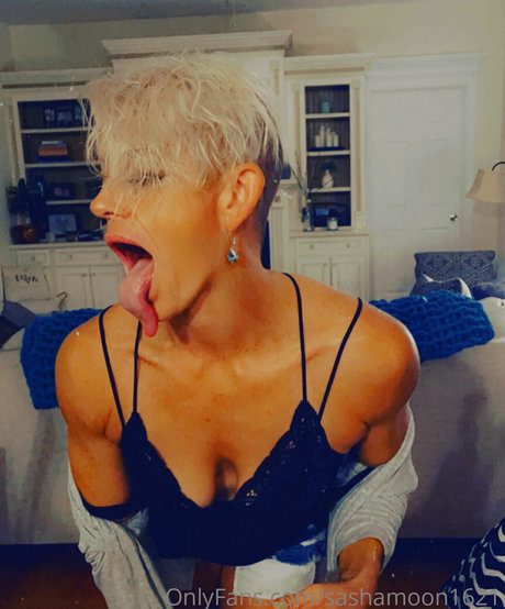 sashamoon1621 Auf OnlyFans