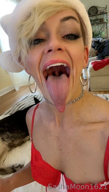 sashamoon1621 OnlyFans Gratis