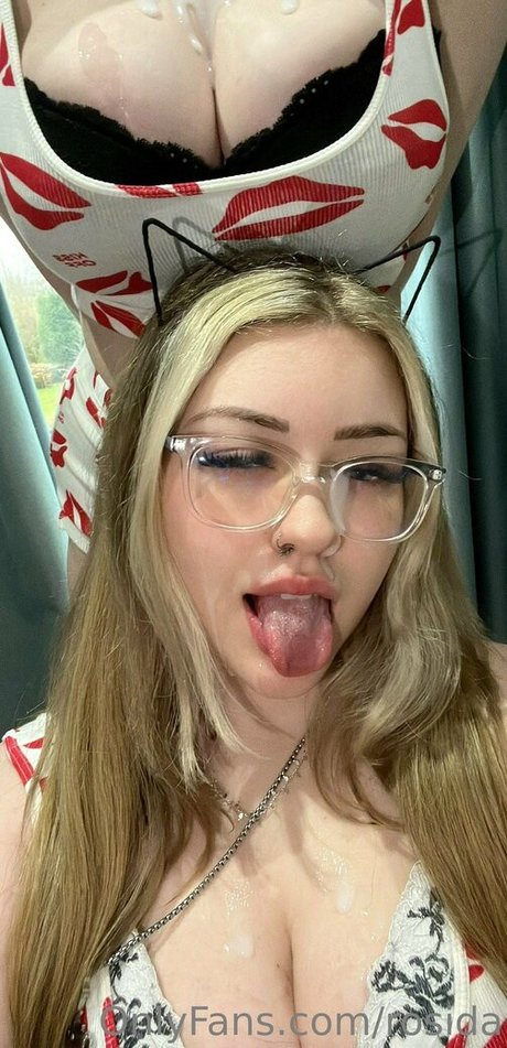 rosida Nacktbilder von OnlyFans geleakt