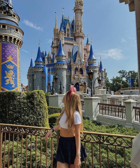 Lananegrini Nacktbilder von OnlyFans