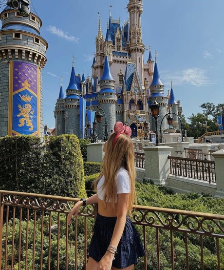 Lananegrini Nacktbilder von OnlyFans