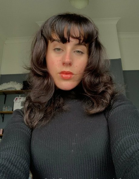 phoenixfortay OnlyFans Leak