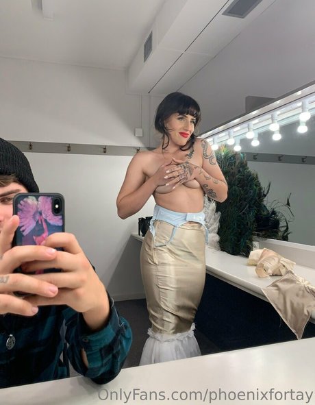 phoenixfortay OnlyFans-Seite