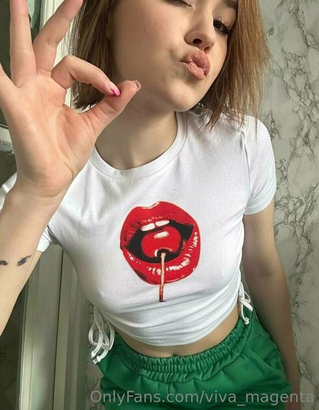 viva magenta OnlyFans Fotos