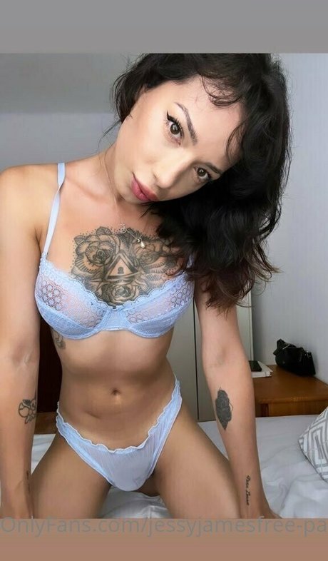 jessyjamesfree page OnlyFans geleakte Brüste