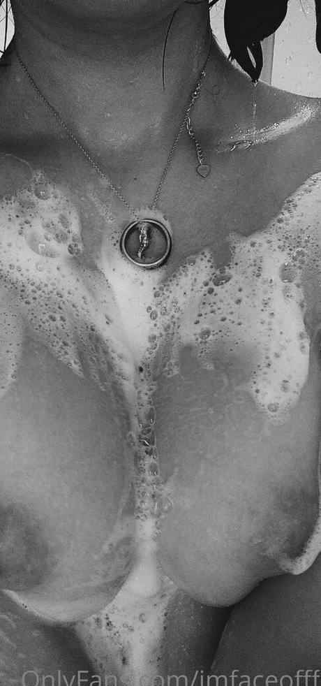 imfaceofff Leak von OnlyFans-Inhalten