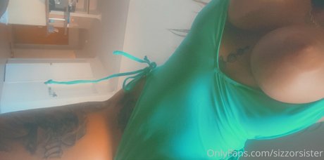 sizzorsister Po OnlyFans