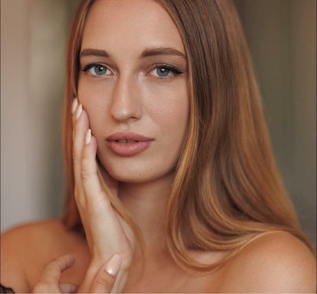 Luuna Red OnlyFans geleakte Pornografie