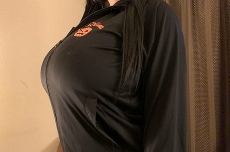 rinlin x3 OnlyFans-Model