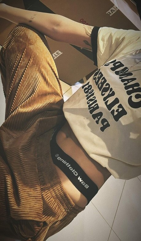 Loud Thaiga Nacktbilder von OnlyFans