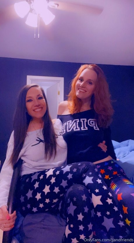 jjandfriends NurlyFans-Pornos