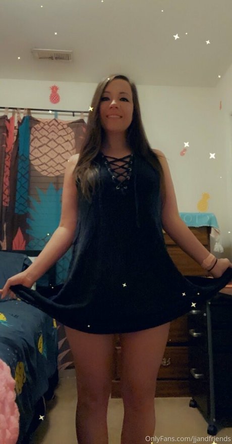 jjandfriends OnlyFans explizite Inhalte