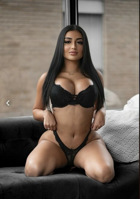 Spicy Mimi Bilder OnlyFans