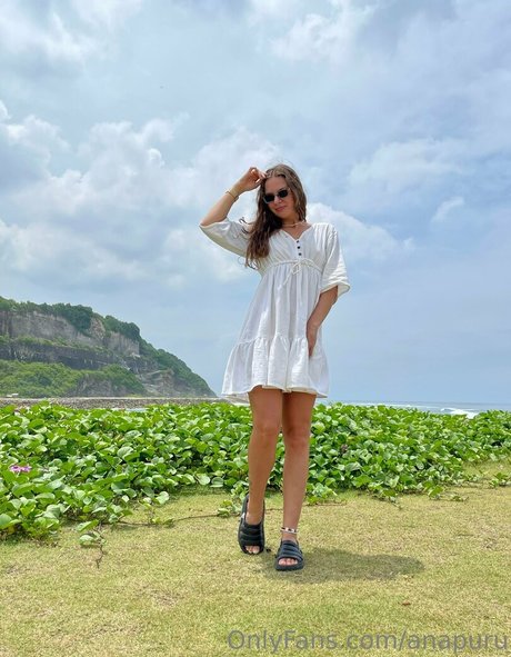 anapuru OnlyFans Model Bilder
