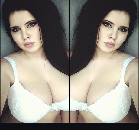 Anna Bernadi Leaks von Nacktbildern auf OnlyFans