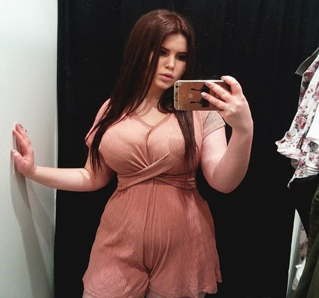 Anna Bernadi OnlyFans-Seite