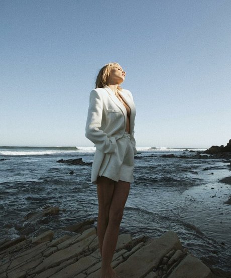 Charlotte McKinney Neue OnlyFans Leaks