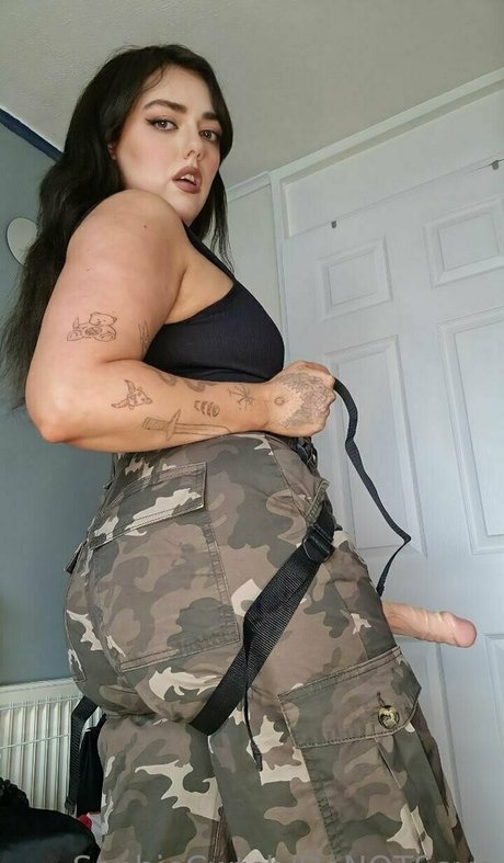 sophiecwtch XXX OnlyFans