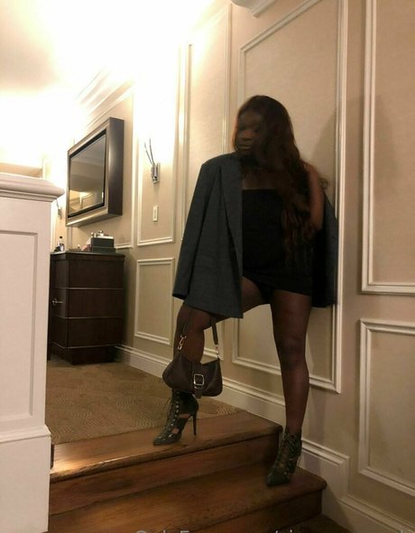 sissy serayah Nacktpornos von OnlyFans geleakt